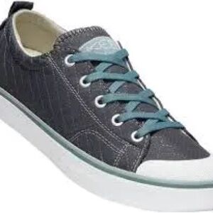 Keen Quilted Gray Sneakers with Blue Laces women’s 9.5